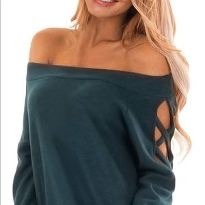 ⚡️SALE⚡️Off the shoulder lace up sleeve top